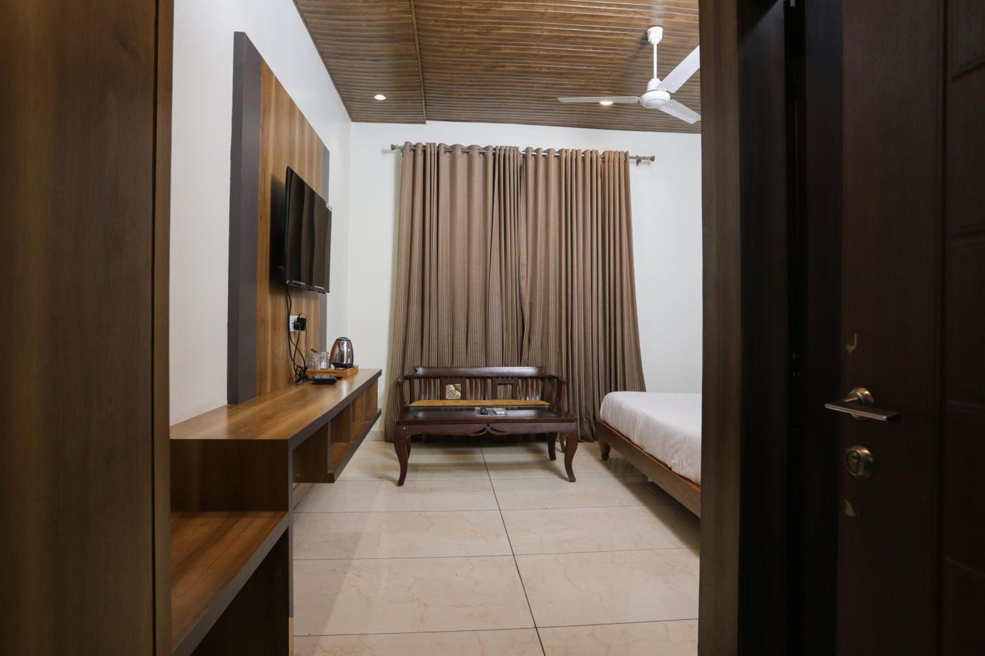 Hotel Razia Inn Hisār Dış mekan fotoğraf