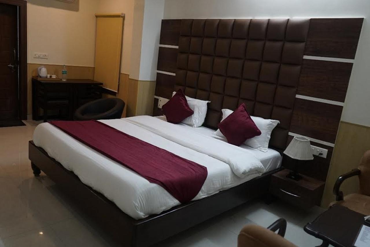 Hotel Razia Inn Hisār Dış mekan fotoğraf